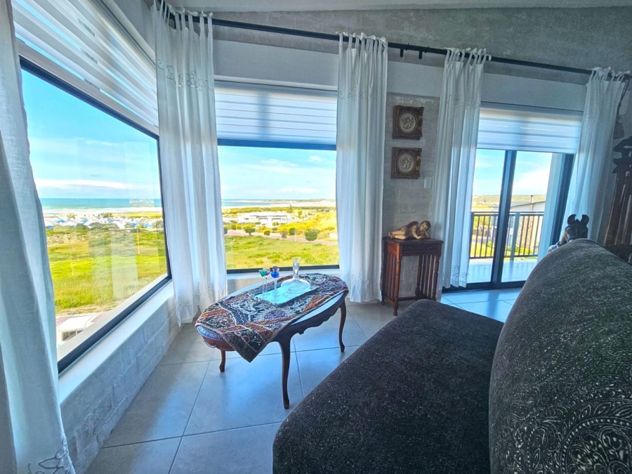 3 Bedroom Property for Sale in Stilbaai Oos Western Cape